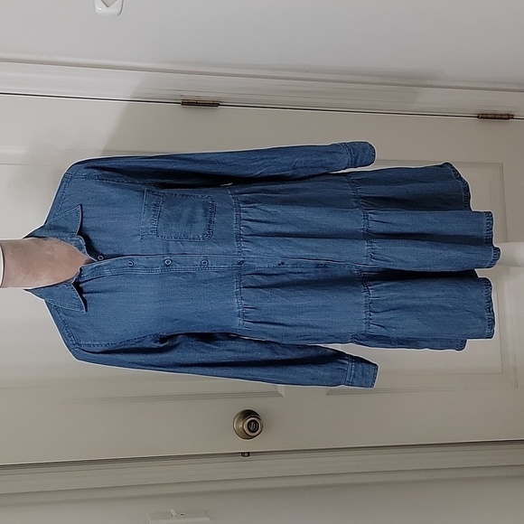 Loft, Size S, Chambray Tiered Pocket Dress, Button Front, Excellent Used Cond. - Picture 1 of 11